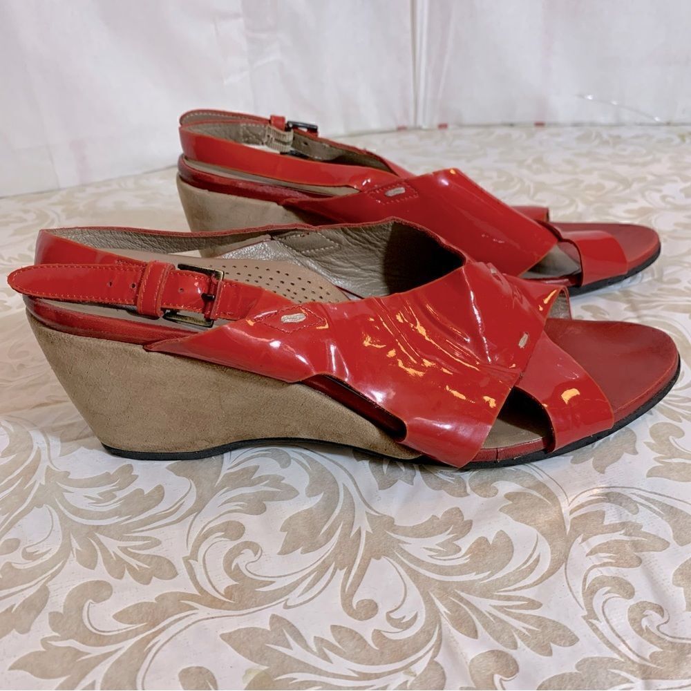 Anyi Lu Red Patent Leather Wedge Heel Pumps Peep Toe Stretch Ankle US 8.5 EUR 39